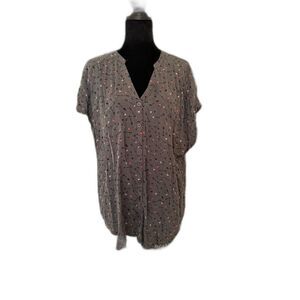#088 - Torrid Gray Arrow Print Blouse Women’s Size 2